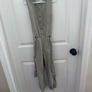 Abercrombie Kids (A&F) Sz 7/8 Romper / Jumpsuit
